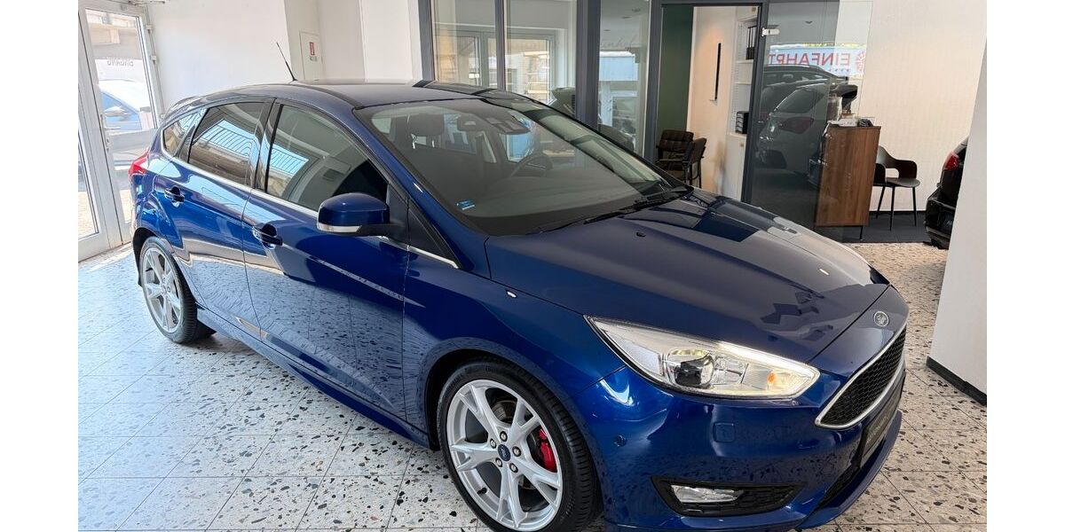 Ford Focus 89.989 km 11.900 &euro; Remscheid 42853