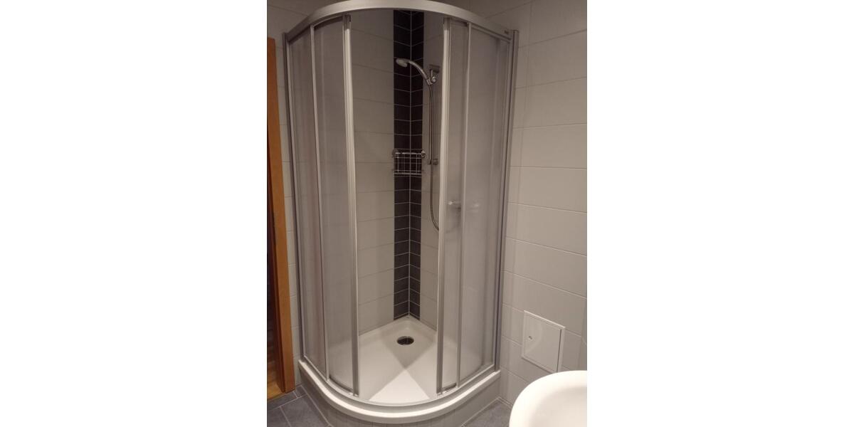 Hochparterre Waldheim - 2 Zimmer, 66 m&sup2;, 330&euro; | Angebot:25649737