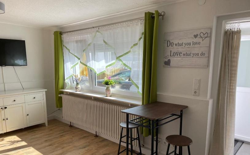 1-Zi.-Wohnung mit eigenem Zugang & EBK – Möbeliert 1 zimmer