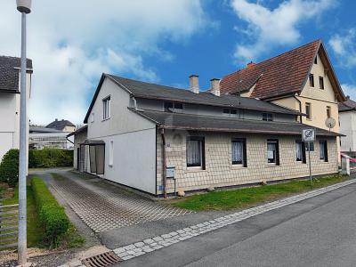 POTENZIAL IN IDYLLISCHER FAMILIÄRER UMGEBUNG - Einfamilienhaus Föritz | Angebot:27102097