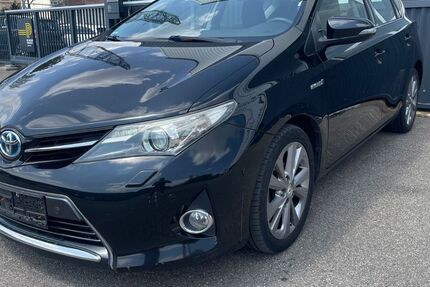 Toyota Auris 164.000 km 8.490 &euro; Asperg / Stuttgart 71679