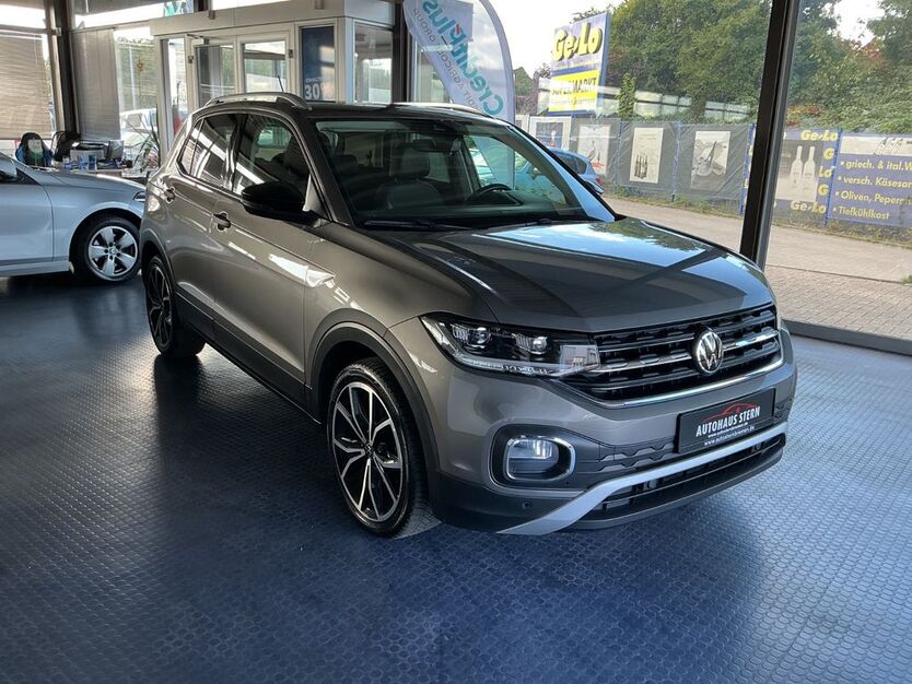 VW T-Cross 128.000 km 17.400 € Bremen 28201