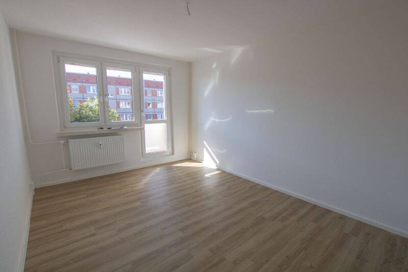 Etagenwohnung Halle (Saale) Silberhöhe - 2 Zimmer, 43 m&sup2;, 210&euro; | Angebot:26437271