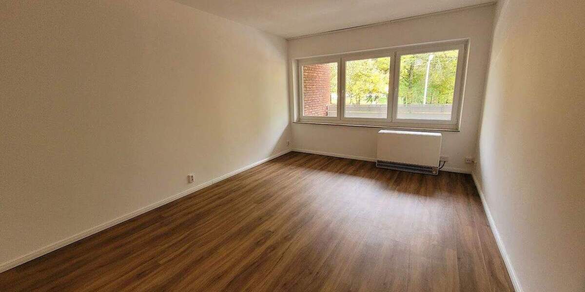 Frisch renovierte 2 Zimmer Balkonwohnung - ideal für SIE und IHN 2 zimmer