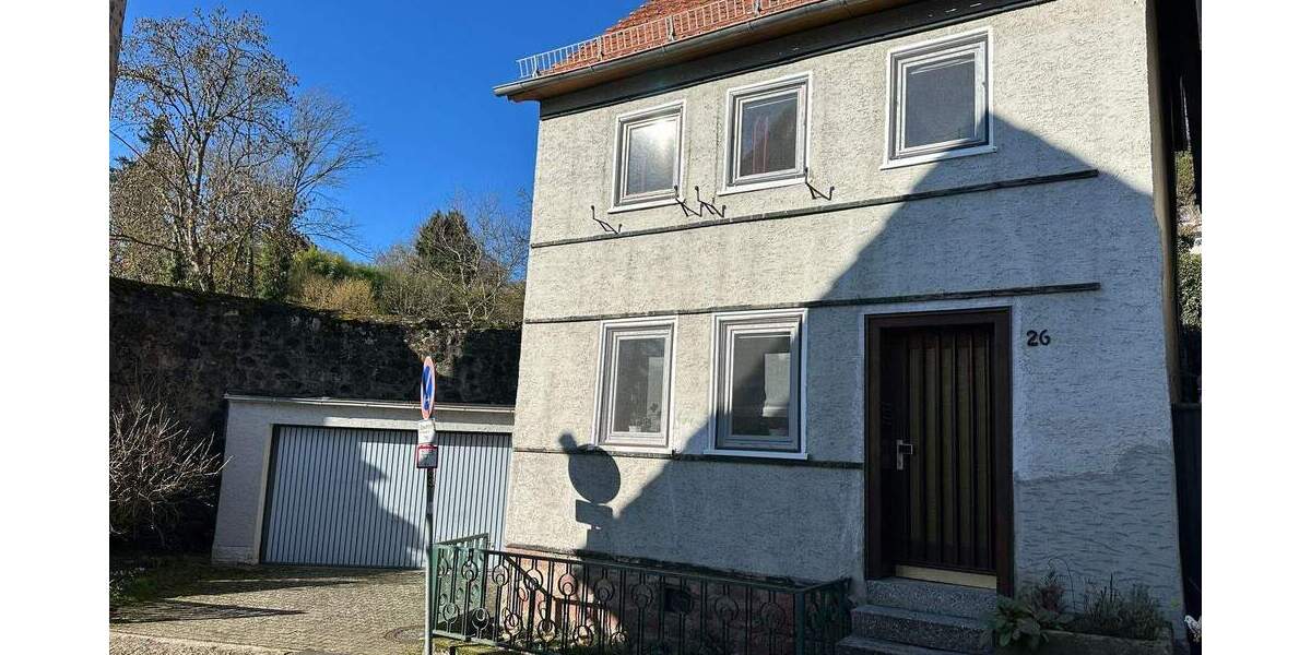 Einfamilienhaus Fritzlar - 6 Zimmer, 145 m&sup2;, 150.000&euro; | Angebot:25385502