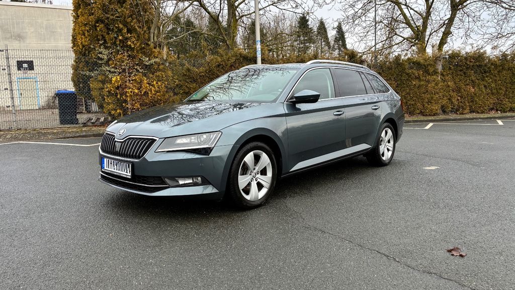 Skoda Superb 82.500 km 20.990 &euro; Hamm 59065