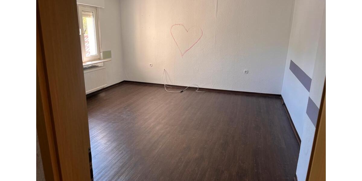 Einfamilienhaus Alzey - 7 Zimmer, 130 m&sup2;, 400.000&euro; | Angebot:26383511