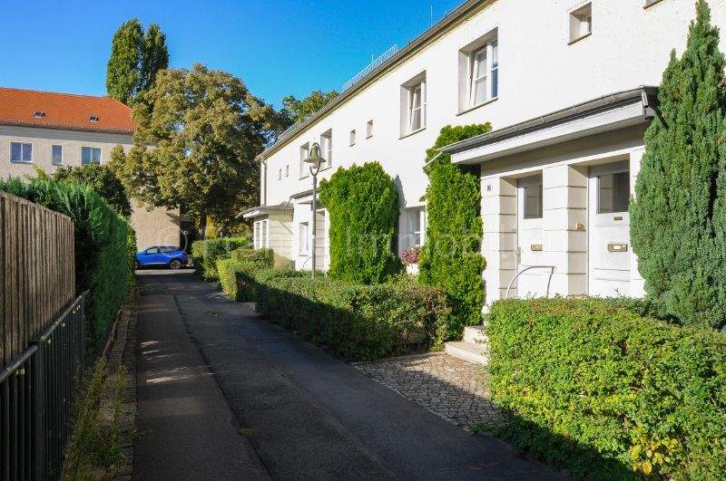 Trachau - denkmalgeschütztes Reihenmittelhaus zum Ausbau 4 zimmer