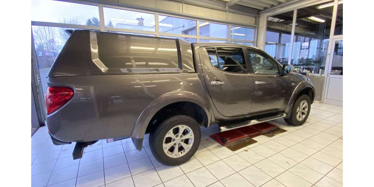 Mitsubishi L200 177.744 km 11.950 &euro; Boffzen 37691