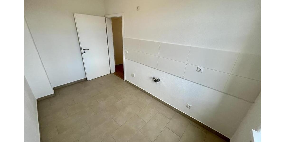 Modernisierte, helle 2 Zimmer Wohnung mit modernem Badezimmer! - Etagenwohnung Gera Ostviertel | Angebot:27370583