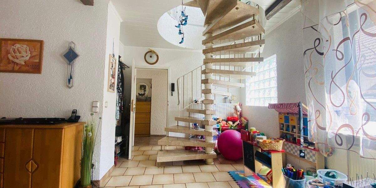 Zwei Häuser auf einem Grundstück 9 zimmer