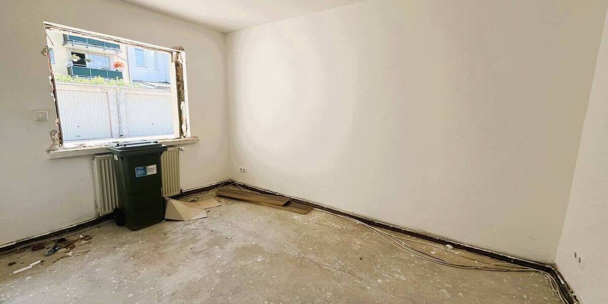 Etagenwohnung Mülheim an der Ruhr Styrum - 4 Zimmer, 164 m&sup2;, 180.000&euro; | Angebot:25747663