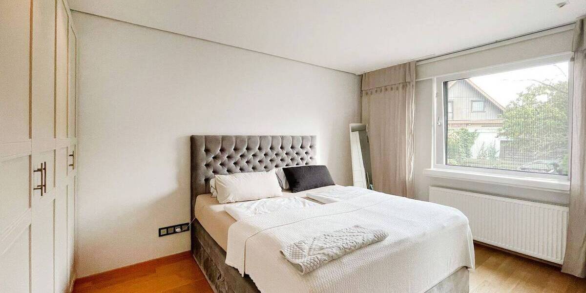 Bungalow Berlin Rudow - 4 Zimmer, 120 m&sup2;, 2.600&euro; | Angebot:26842147