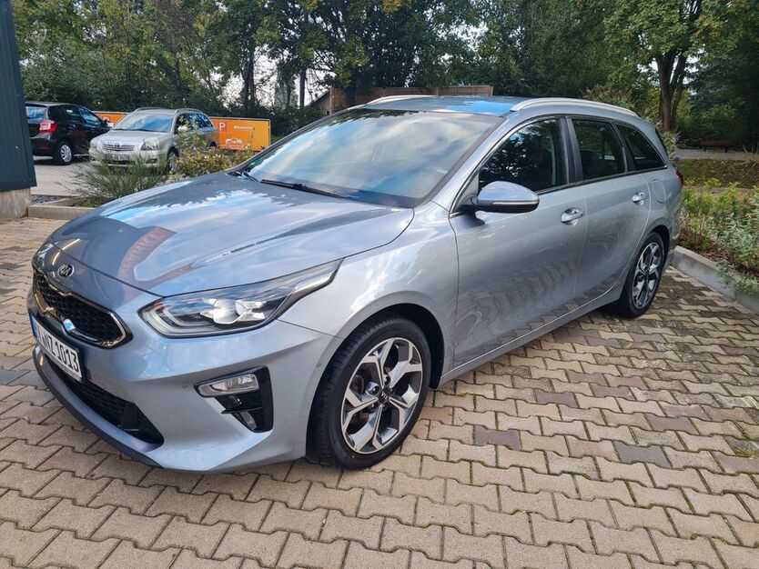 Kia ceed Sportswagon 77.800 km 16.300 € Bautzen 02625