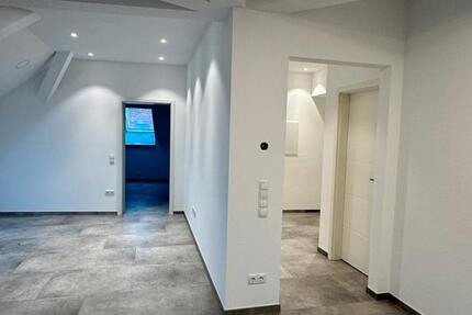 3 Zimmer Dachgeschoss - Wohnung 3 zimmer
