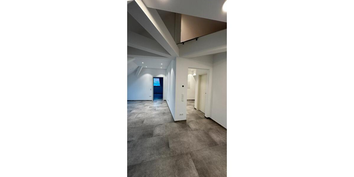 3 Zimmer Dachgeschoss - Wohnung 3 zimmer