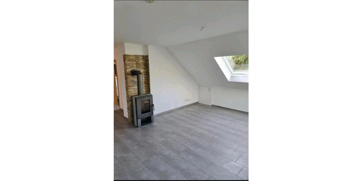 Dachgeschoßwohnung Melsungen - 3 Zimmer, 80 m&sup2;, 750&euro; | Angebot:26692930