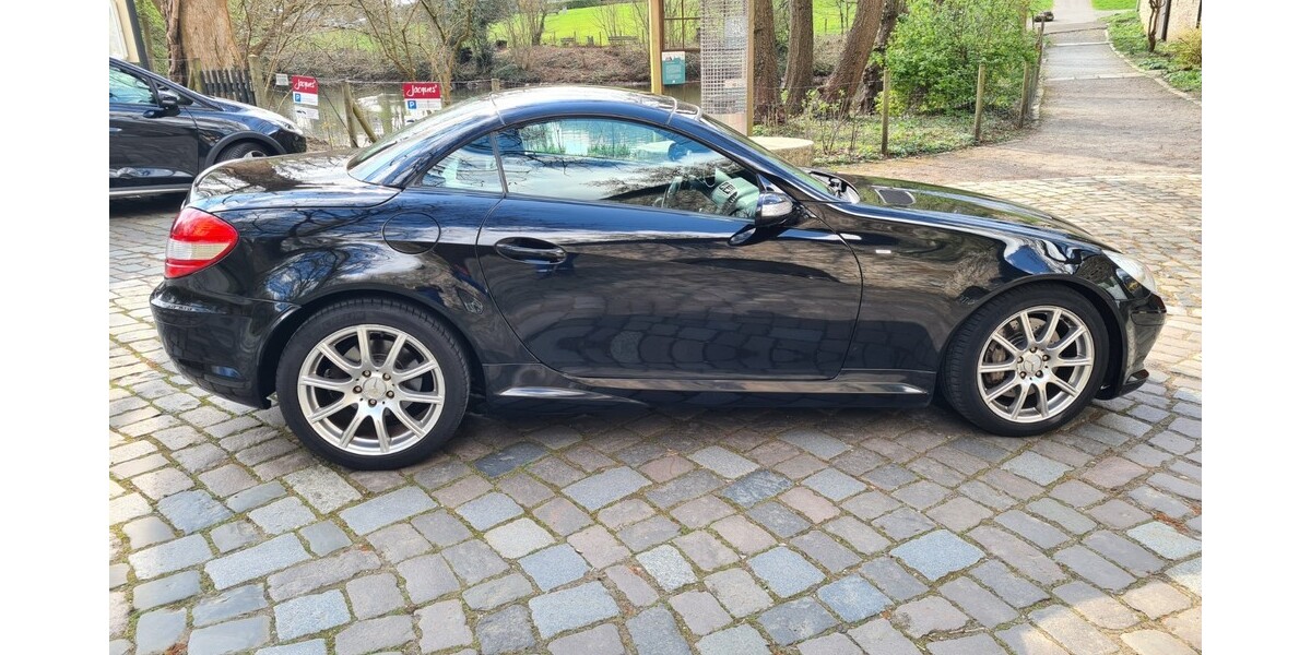 Mercedes-Benz SLK 350 185.000 km 10.499 &euro; Wuppertal 42275