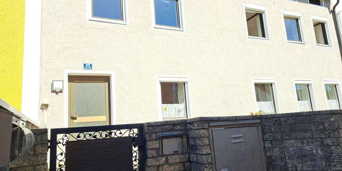 Etagenwohnung Simbach am Inn - 4 Zimmer, 85 m&sup2;, 750&euro; | Angebot:26344605