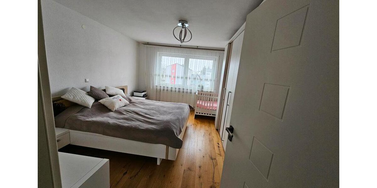 Etagenwohnung Neu-Ulm Ludwigsfeld - 4 Zimmer, 95 m&sup2;, 389.000&euro; | Angebot:27077574