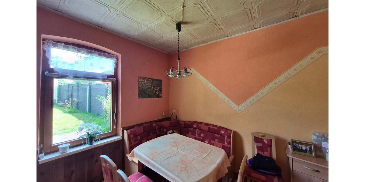 Reihenhaus Schwaan - 6 Zimmer, 100 m&sup2;, 129.000&euro; | Angebot:27097278