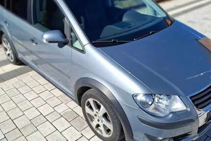 VW Touran 210.000 km 4.199 &euro; zella-mehlis 98544
