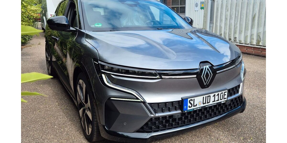 Renault Megane E-TECH 29.700 km 27.990 &euro; Handewitt (Flensburg) 24983