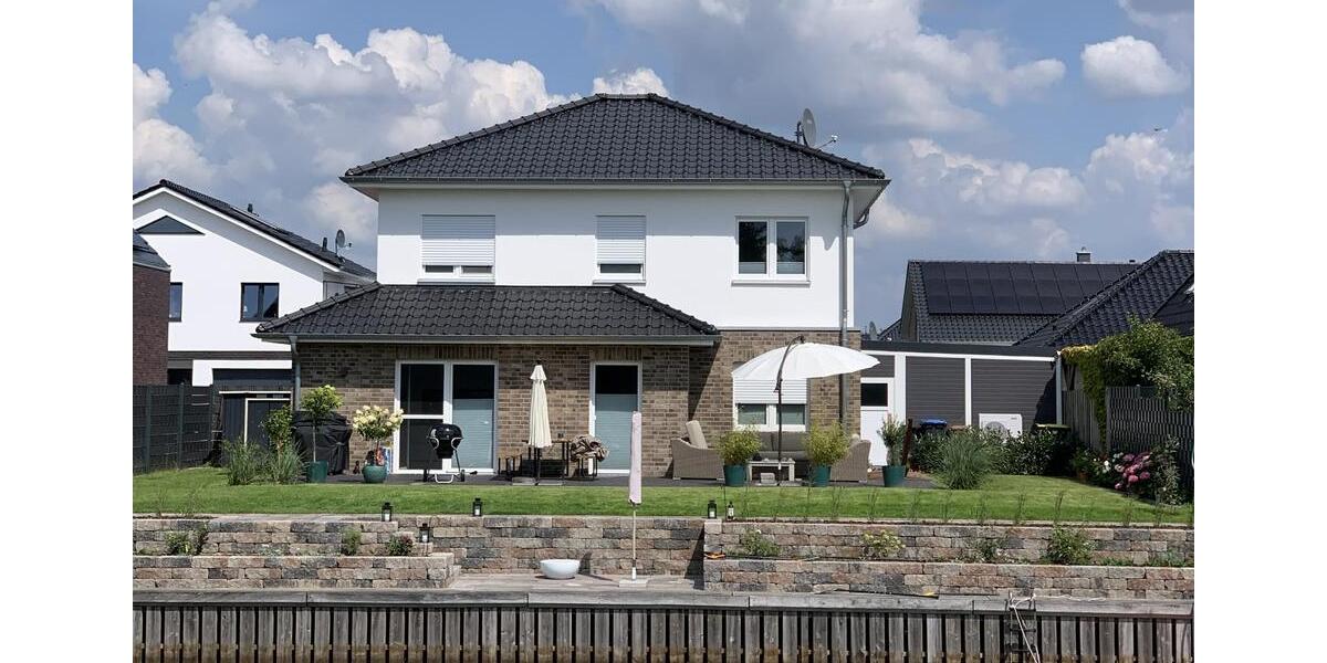 Einfamilienhaus Rhede (Ems) - 5 Zimmer, 140 m&sup2;, 1.800&euro; | Angebot:26492128
