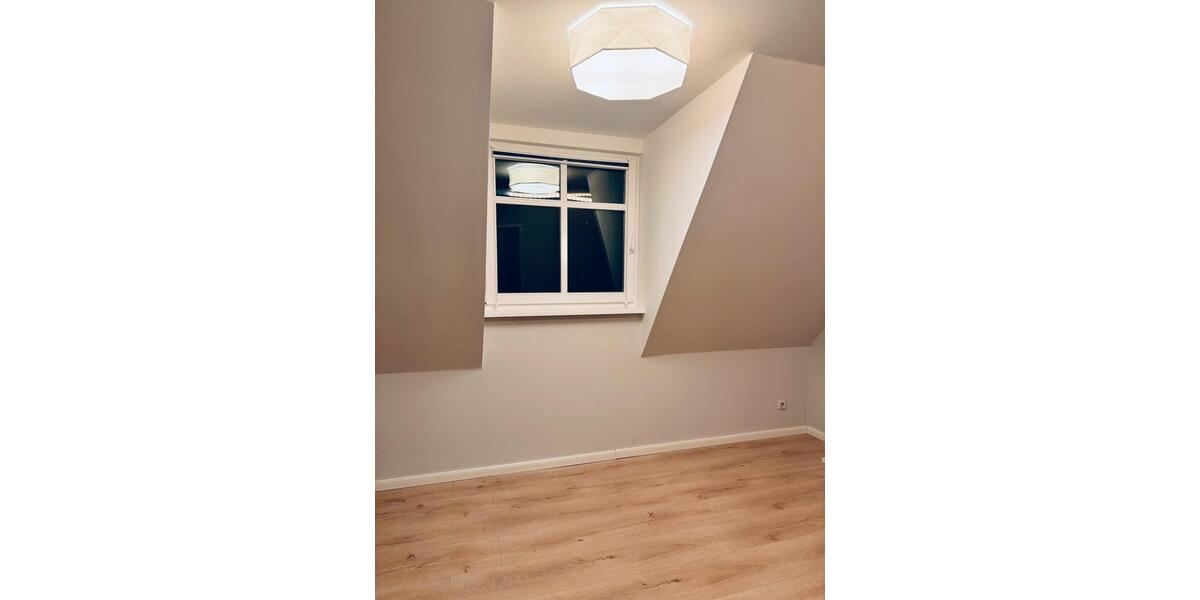 Dachgeschoßwohnung Haldensleben - 3 Zimmer, 85 m&sup2;, 790&euro; | Angebot:25403589