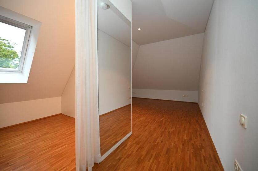 Besondere Architekten-Wohnung nahe der Altstadt! Neumarkt