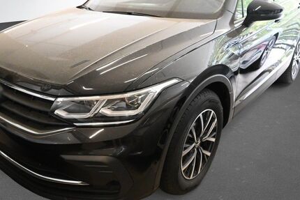 VW Tiguan 43.500 km 29.980 &euro; Karlsruhe 76131