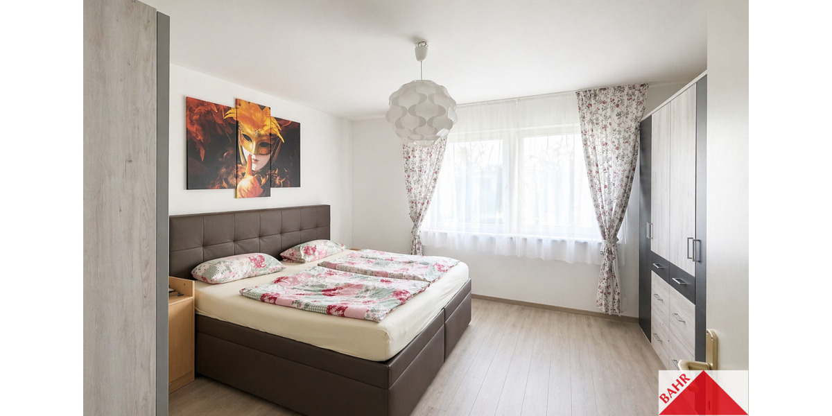 Einfamilienhaus Herrenberg - 6.5 Zimmer, 210 m&sup2;, 1.790&euro; | Angebot:26323516