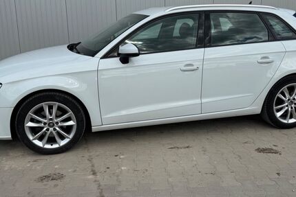 Audi A3 81.038 km 14.990 &euro; Ribnitz / Nähe Rostock 18311