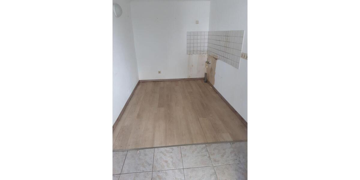 Etagenwohnung Dessau-Roßlau Roßlau - 2 Zimmer, 36 m&sup2;, 220&euro; | Angebot:26663790