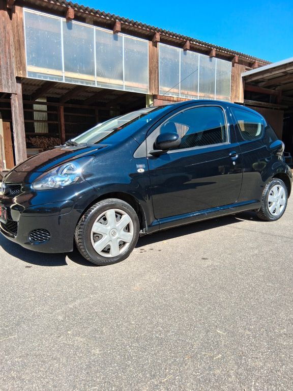 Aygo (X)