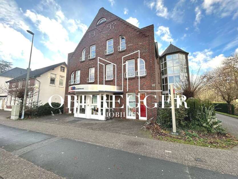 Büro in Brake 2.000 € 225 m²