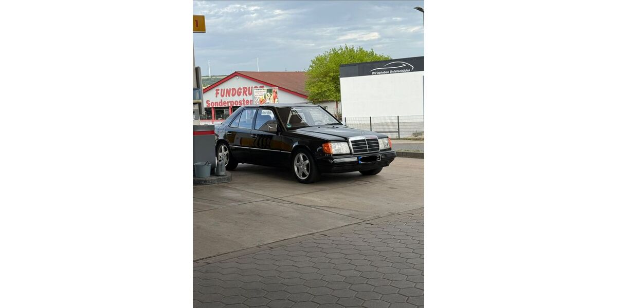 Mercedes-Benz E 260 303.500 km 6.500 &euro; Otterbach 67731