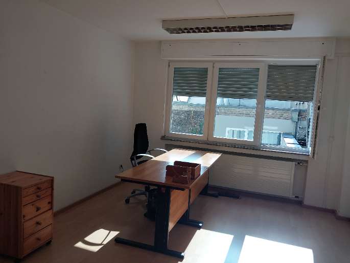 Büro in Köln 360 € 26 m²