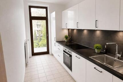 Wohnung Zwickau - 4 Zimmer, 120 m&sup2;, 900&euro; | Angebot:26534400