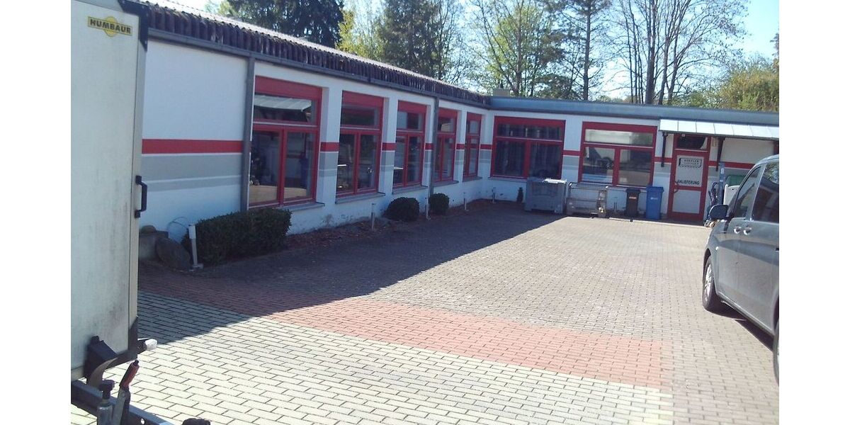 GeschäftshausHalleBüros, in 88400 Biberach (Hühnerfeld), MIschgebiet, zu verkaufen. - Gewerbeobjekt Biberach a.d. Riß | Angebot:26781643