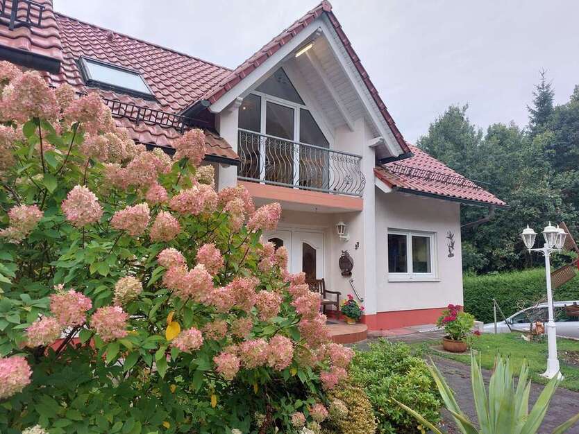 Haus zum Kaufen in Nümbrecht 517.000 € 216 m² 7 zimmer
