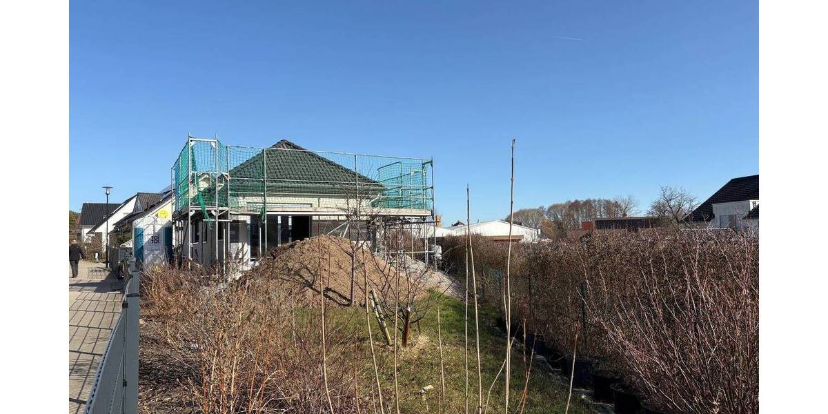 Bungalow Ottendorf-Okrilla Okrilla - 2 Zimmer, 115 m&sup2;, 1.700&euro; | Angebot:26261575