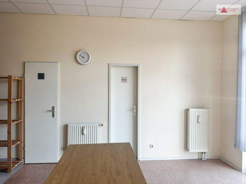 Gewerbeobjekt Kirchberg Burkersdorf - 3 Zimmer, 330&euro; | Angebot:25374665