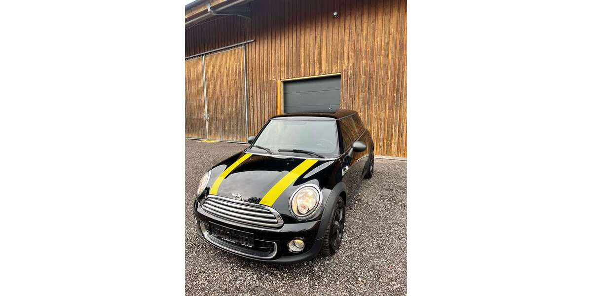 Mini One 102.500 km 6.849 &euro; Freilassing 83395