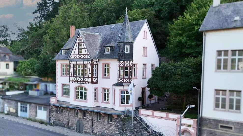 Haus zum Kaufen in Sankt Goar 1.650.000 € 429 m²