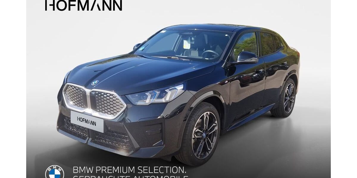 BMW iX2 11.000 km 54.890 &euro; Regensburg 93055