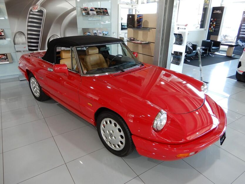 Alfa Romeo Spider 66.900 km 32.900 € Mönchweiler 78087