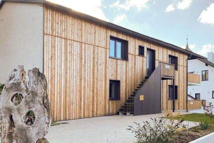 Kernsaniertes Zweifamilienhaus im Herzen des Bayerischen Waldes 1 zimmer