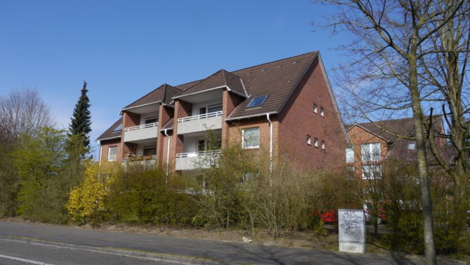 Dachgeschoßwohnung Neumünster Brachenfeld/Ruthenberg - 3 Zimmer, 75 m&sup2;, 635&euro; | Angebot:26379227
