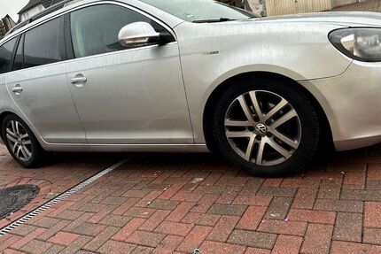 VW Golf 296.786 km 4.100 &euro; Lüneburg 21339